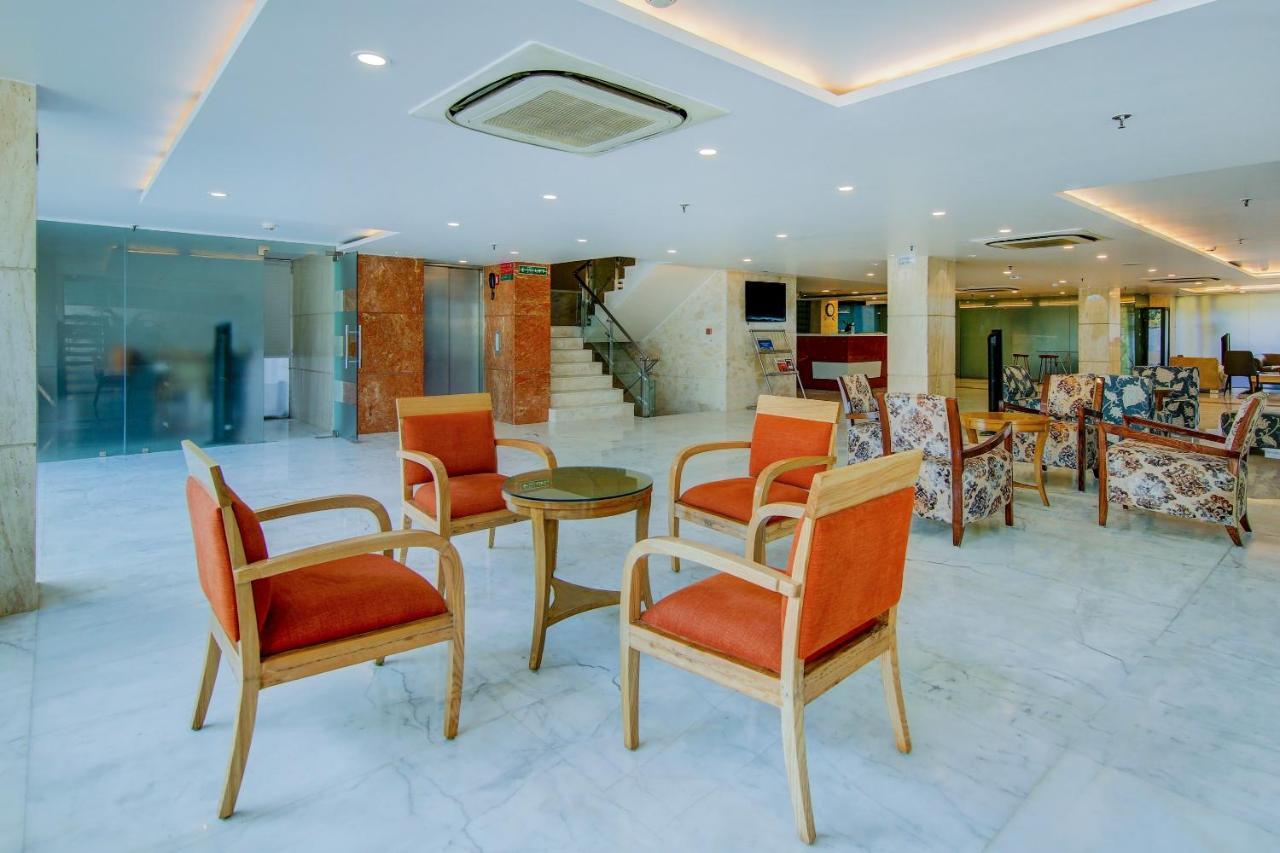 Townhouse Oak Safdarjung Hotel Nova Deli Exterior foto