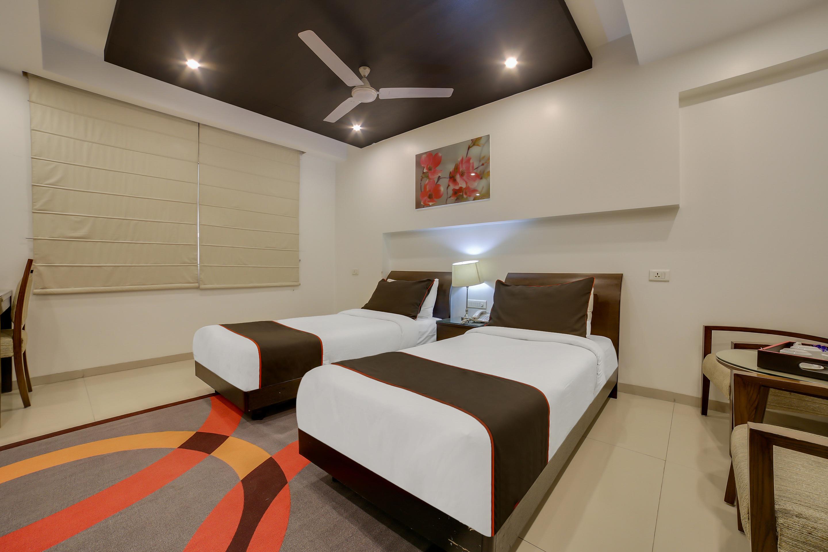 Townhouse Oak Safdarjung Hotel Nova Deli Exterior foto